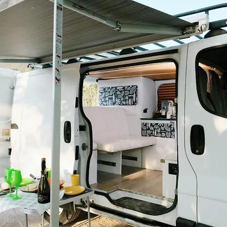 Bådhotel Life Sardinia Campervan *